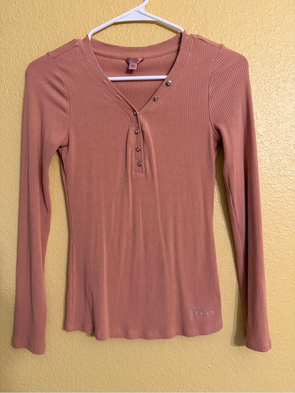 Guess Long Sleeve Ribbed Henley Top - Dusty Rose